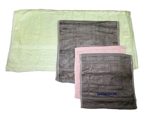 Bamboo towel set with carry - with,